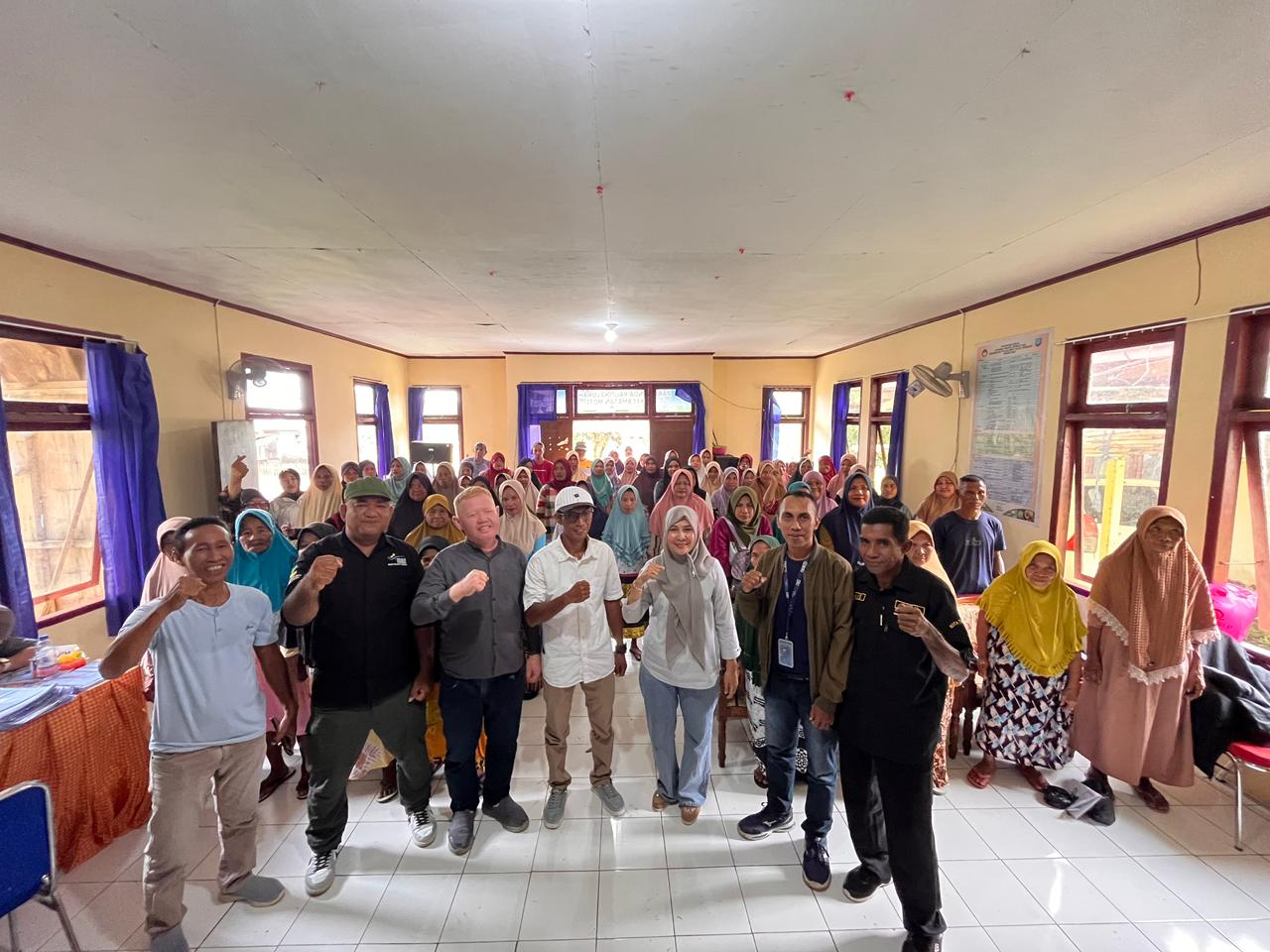 Distribusi KKS dan Buku Tabungan di Kecamatan Moti